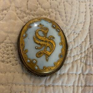 Vintage Gold and White Brooch vintage ctorian porcelain